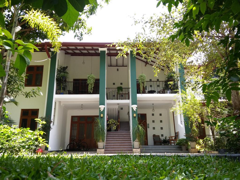 West Dene Bed & Breakfast Negombo Exterior photo